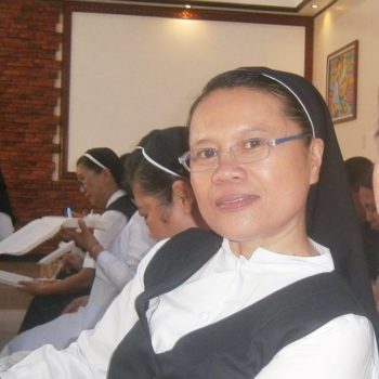 Sr Lydia Sumampong