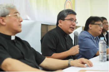 Vatican urges PH to minimize papal visit spending