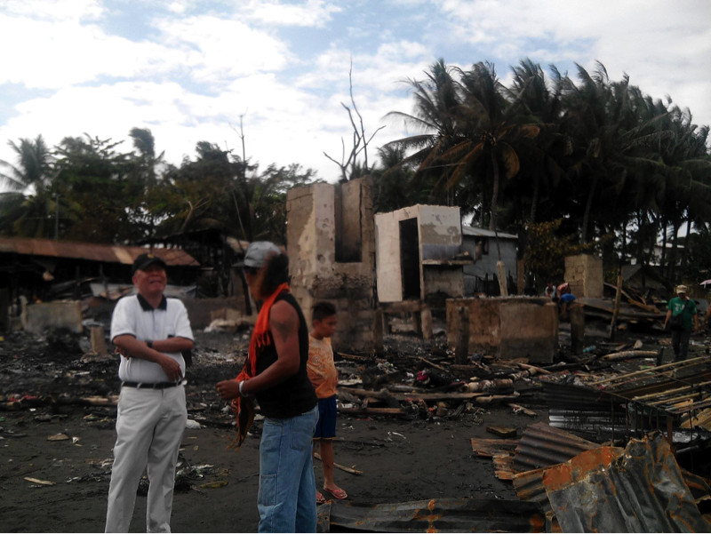 Abp Valles visits fire victims