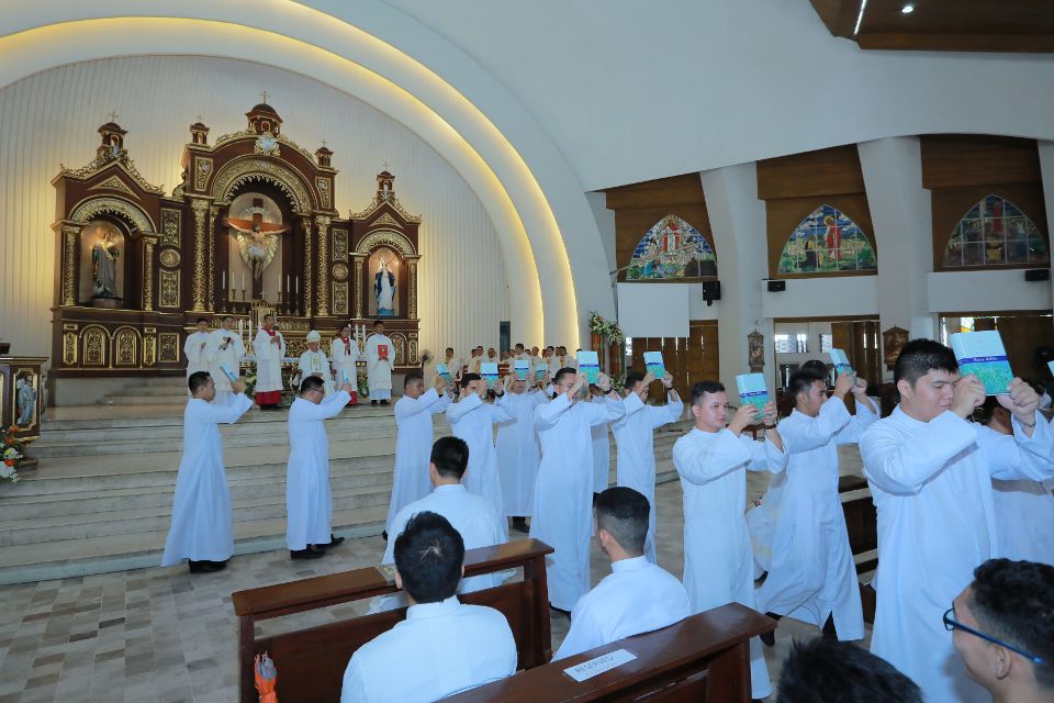 investiture and installation of seminarians 2017