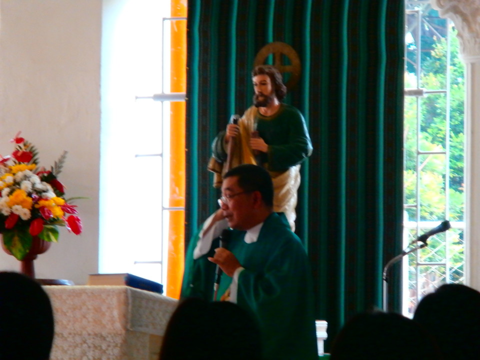 Fr Bong Lunas