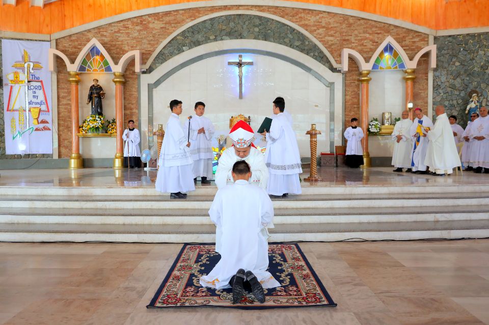 Rev. Donie Emuy ordination Mati