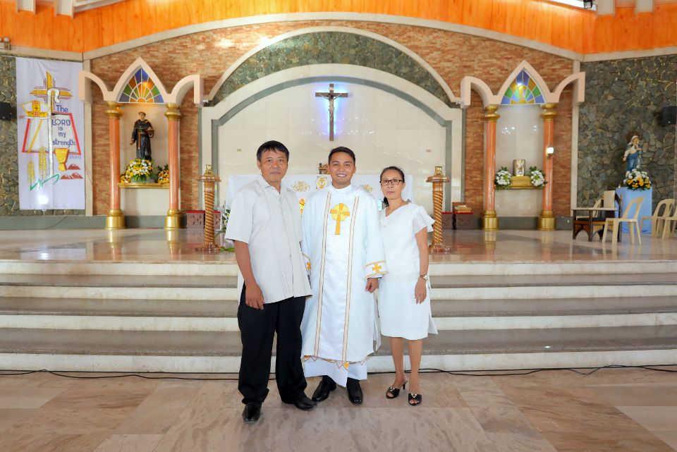 Rev. Donie Emuy ordination Mati