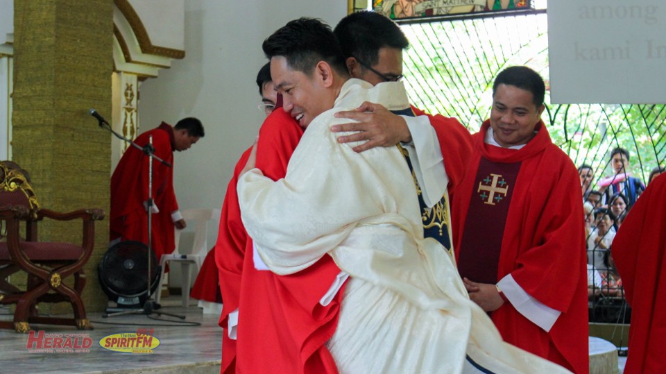 Fr Mark Kim Samones priestly ordination