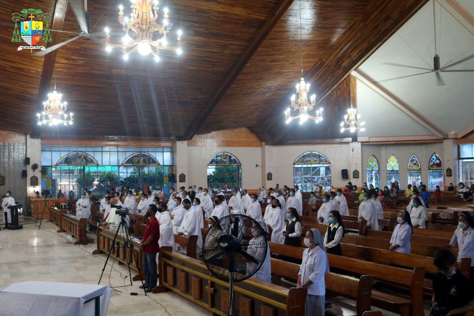 Chrism Mass ug ang Pagbag-o sa Panaad sa Kaparian sa Diyosesis sa Mati 2020