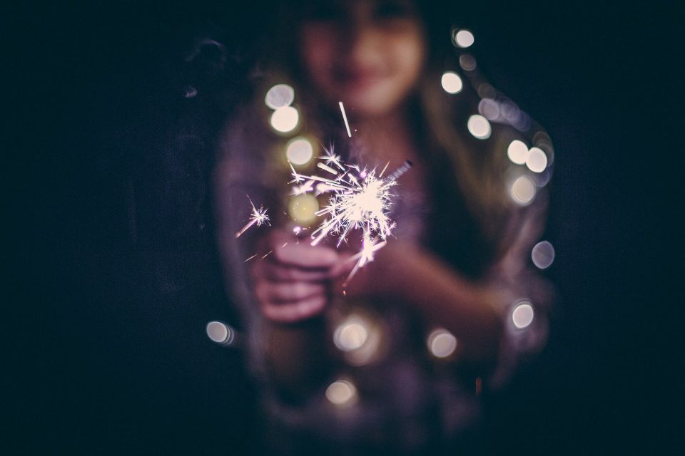 nine koepfer stock sparkler new year lights unsplash