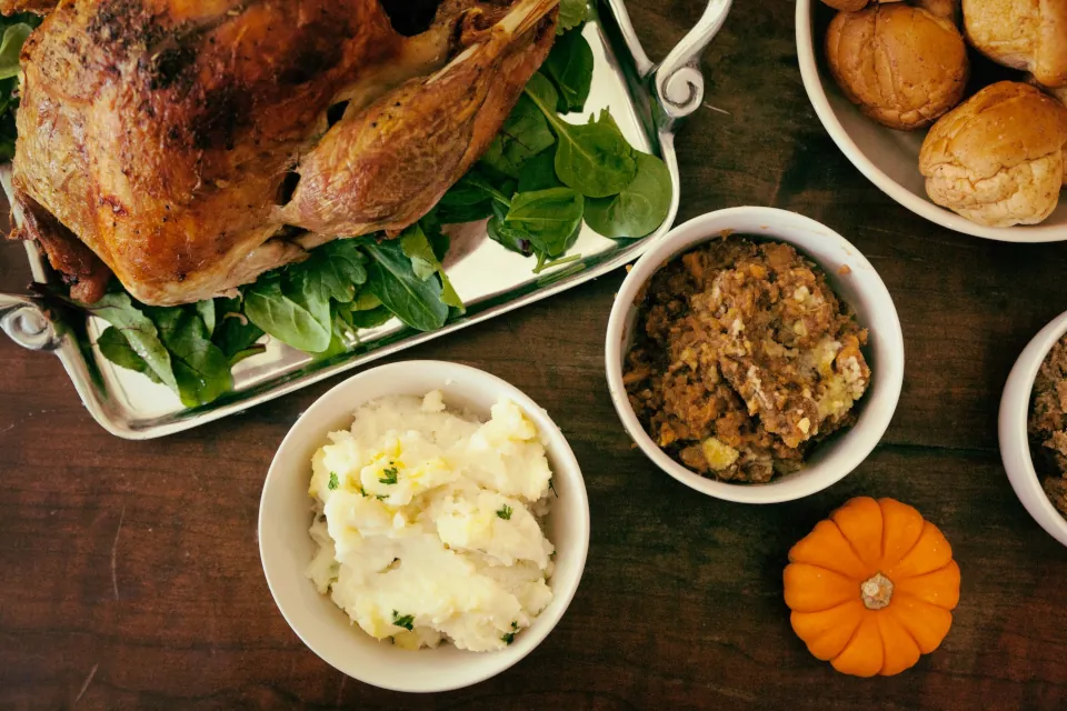 Thanksgiving meal stock by Pro Church Media on unsplash