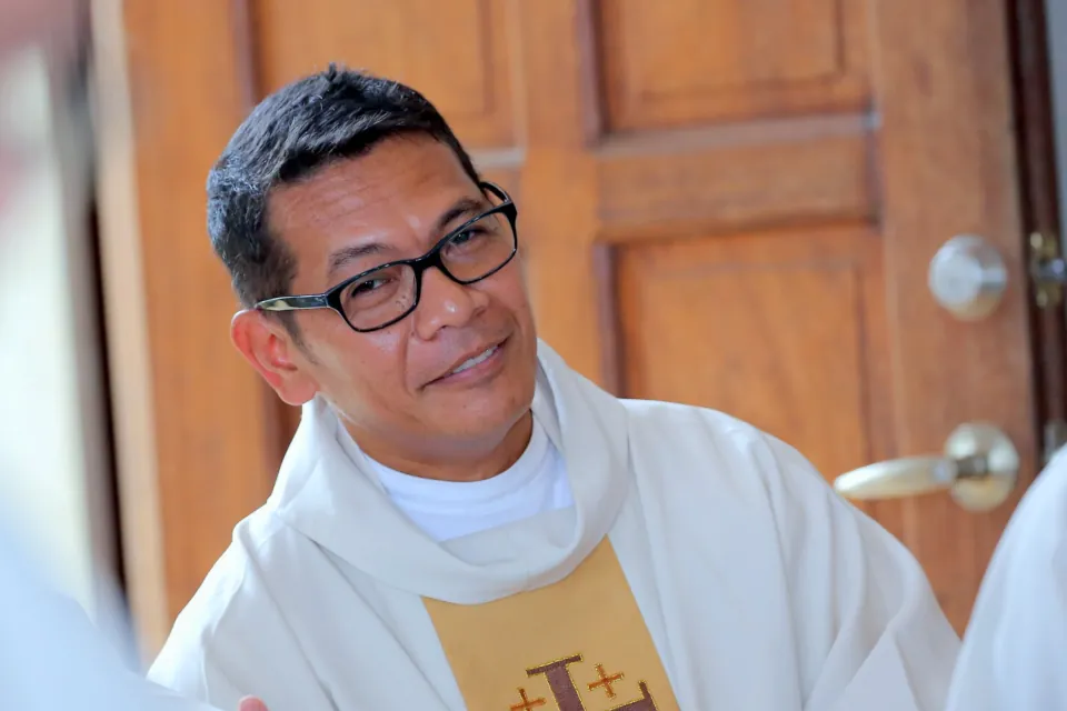 Rev Fr Dexter Veloso