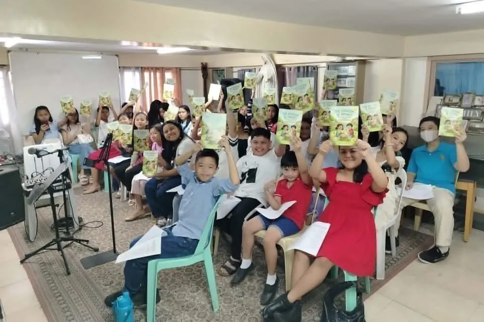 Sto Rosario Parish gives book The Kingdom of Privacy: Cybersafety Awareness for Kids